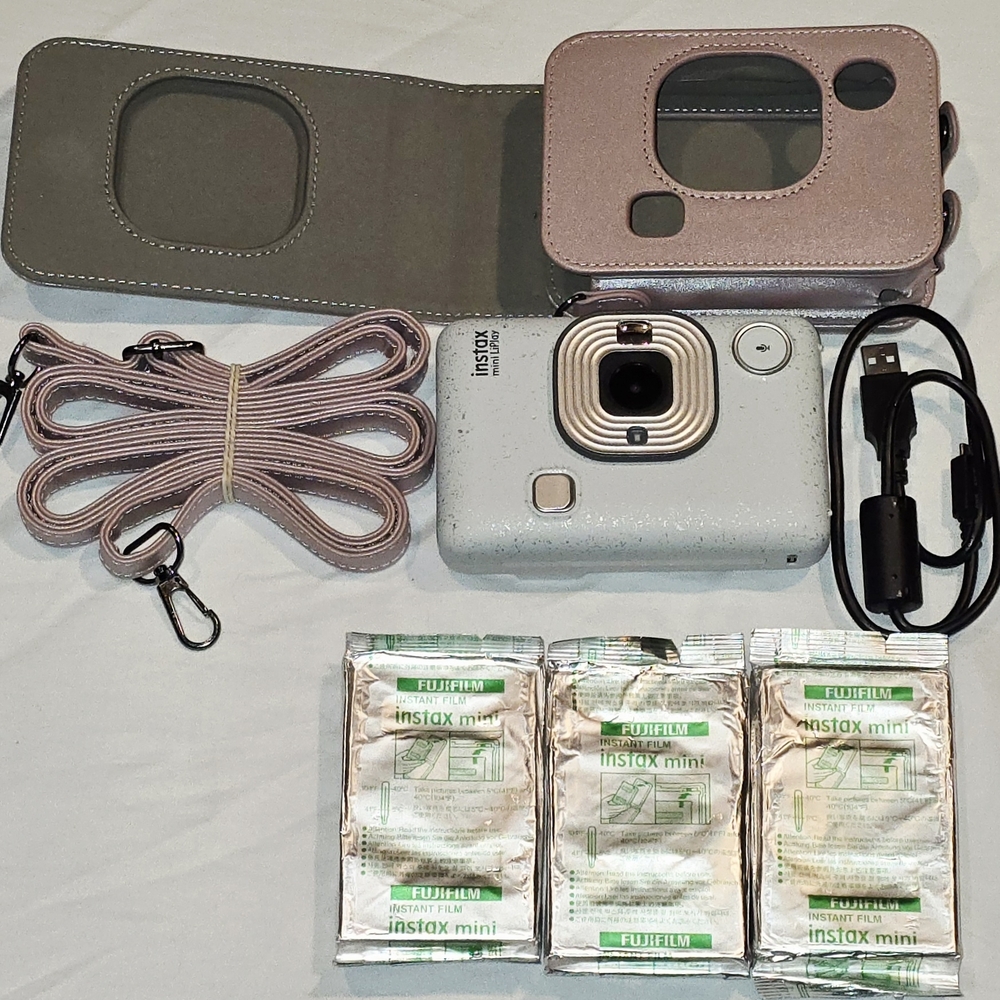 Instamax mini LiPlay Hybrid 2 in 1 Camera in stone white, W- Hsrd Case, 3 Film